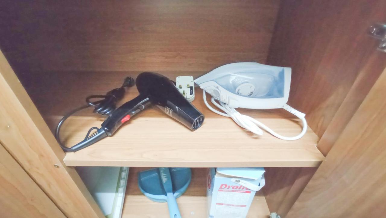 1A Beach & Business Apartment In The City Center! Larnaca Ngoại thất bức ảnh